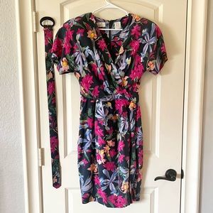 Vintage Liz Claiborne floral 100% silk dress with matching belt size 10